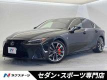 2022 Lexus IS