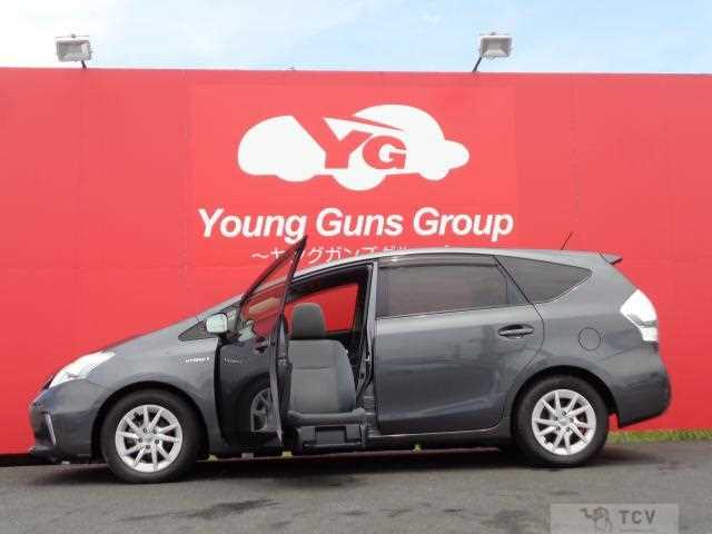 2014 Toyota PRIUS α