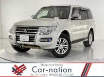 2014 Mitsubishi Pajero