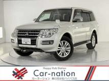 2015 Mitsubishi Pajero