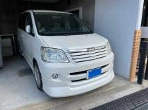 2003 Toyota Noah