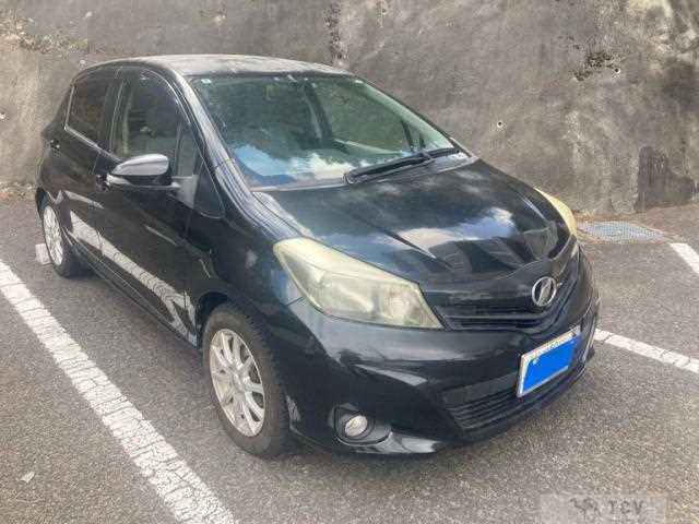 2011 Toyota Vitz