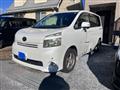 2007 Toyota Voxy