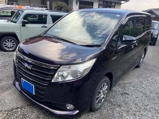 2014 Toyota Noah
