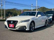 2018 Toyota Crown Hybrid