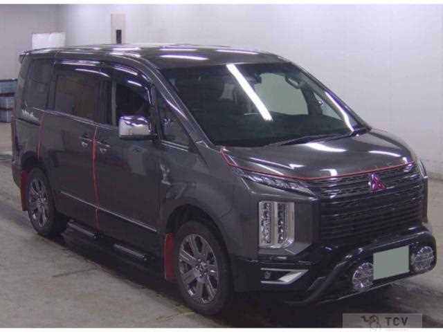 2021 Mitsubishi Delica D5