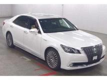 2015 Toyota Crown Majesta