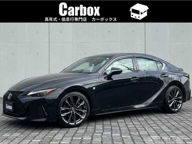 2022 Lexus IS