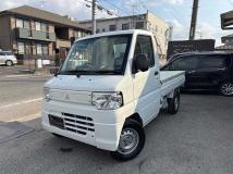 2013 Mitsubishi Minicab Truck