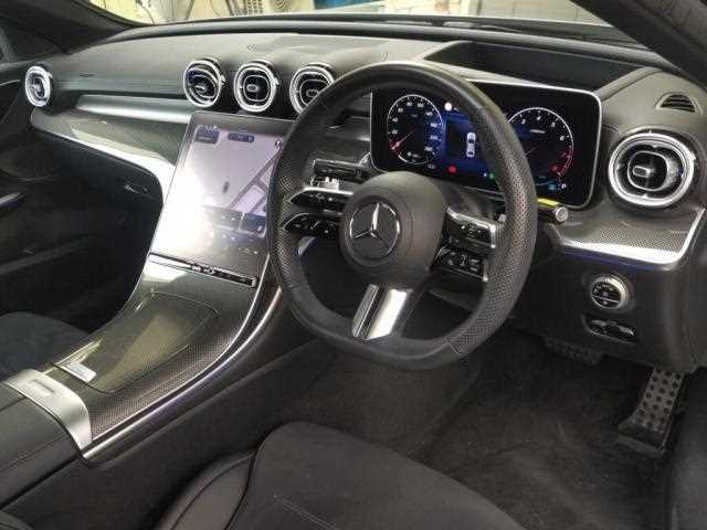 Mercedes-Benz C-Class 2023 — миниатюра 4