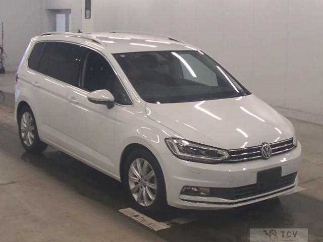 2016 Volkswagen Golf Touran