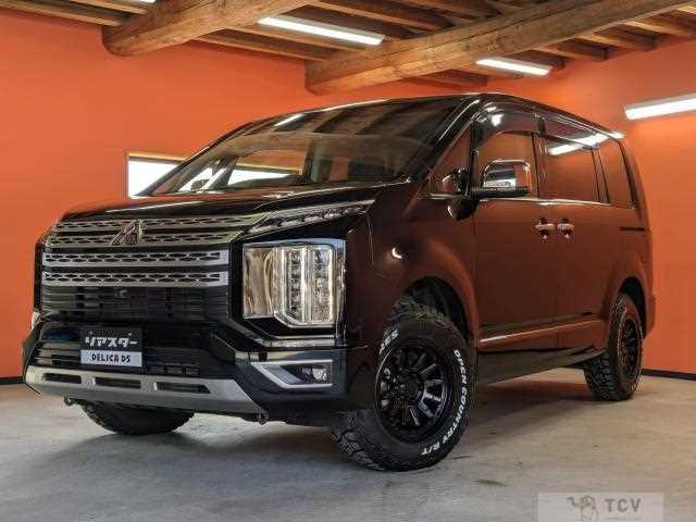 2023 Mitsubishi Delica D5
