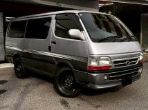 2004 Toyota Regiusace Van