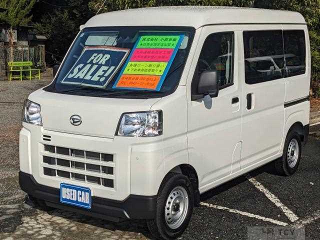 2025 Daihatsu Hijet Cargo