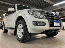 2014 Mitsubishi Pajero