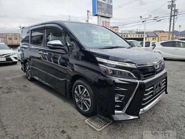 2021 Toyota Voxy