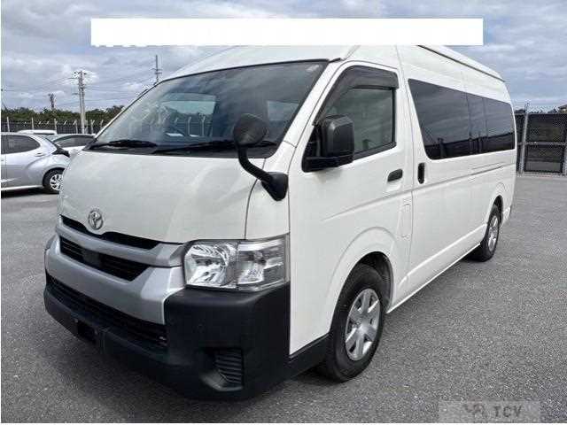 2021 Toyota Hiace Commuter