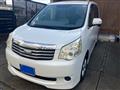2012 Toyota Noah