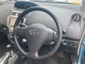 2005 Toyota Vitz
