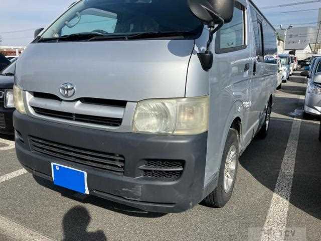 2005 Toyota Hiace Van