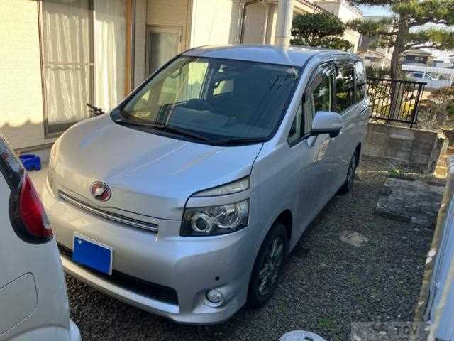2008 Toyota Voxy
