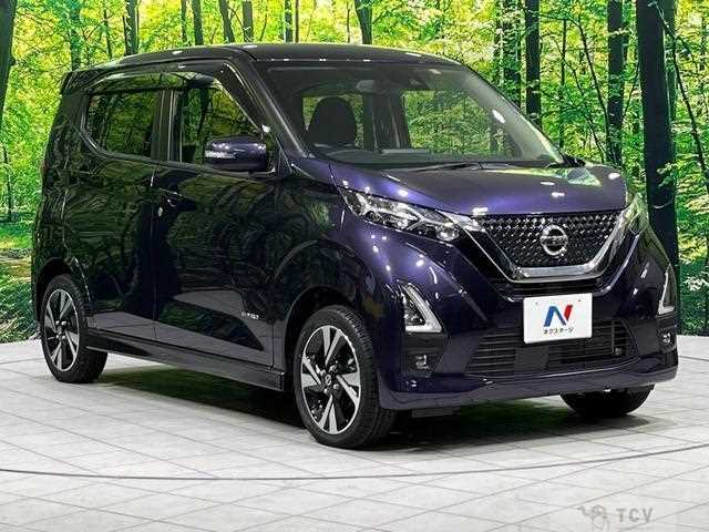 2022 Nissan Nissan Others
