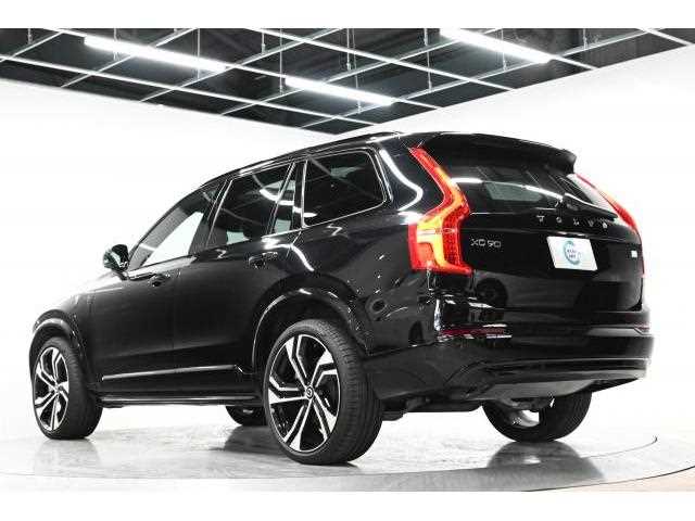 Volvo XC90 2023 — фото 3 купить в Москве