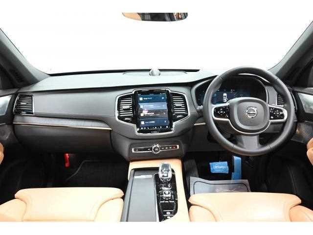 Volvo XC90 2023 — фото 4 купить в Москве