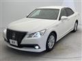 2013 Toyota Crown Hybrid