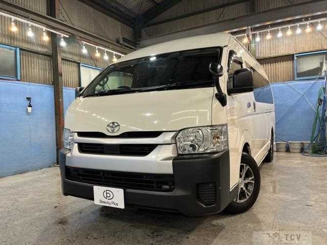 2024 Toyota Hiace Commuter