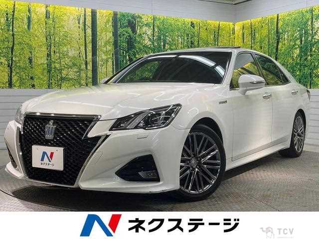 2016 Toyota Crown Hybrid