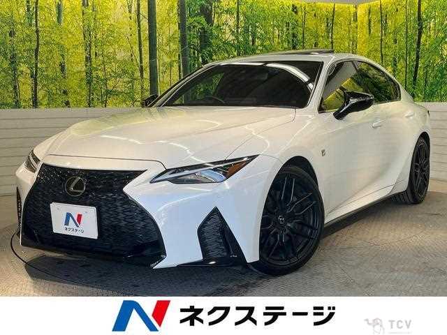 2021 Lexus IS