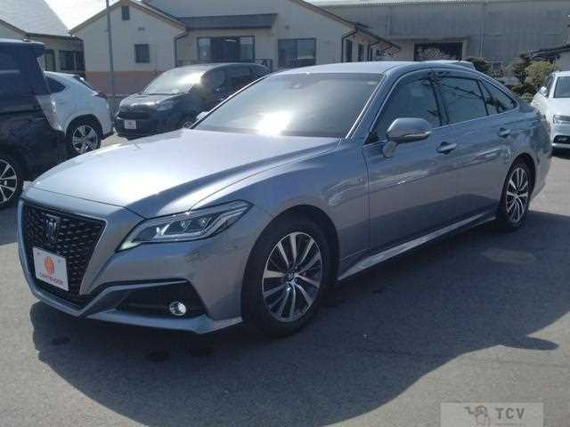 2019 Toyota Crown Hybrid