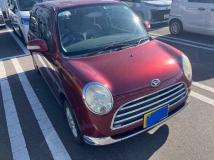 2005 Daihatsu Miragino