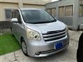 2010 Toyota Noah