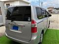 2010 Toyota Noah