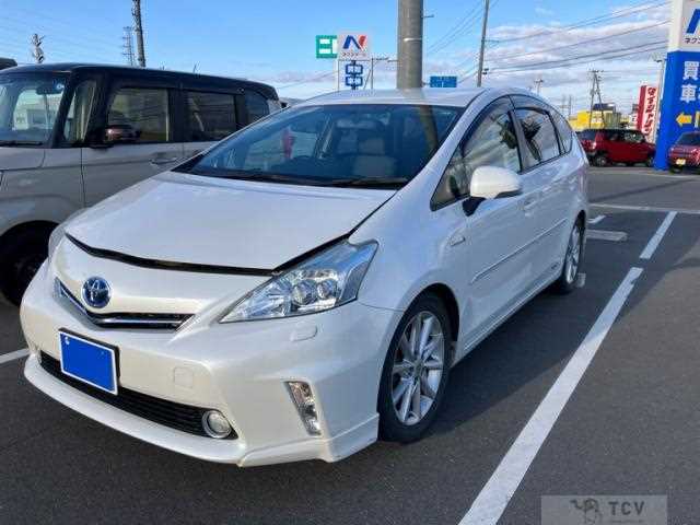 2013 Toyota PRIUS α