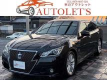 2013 Toyota Crown Hybrid