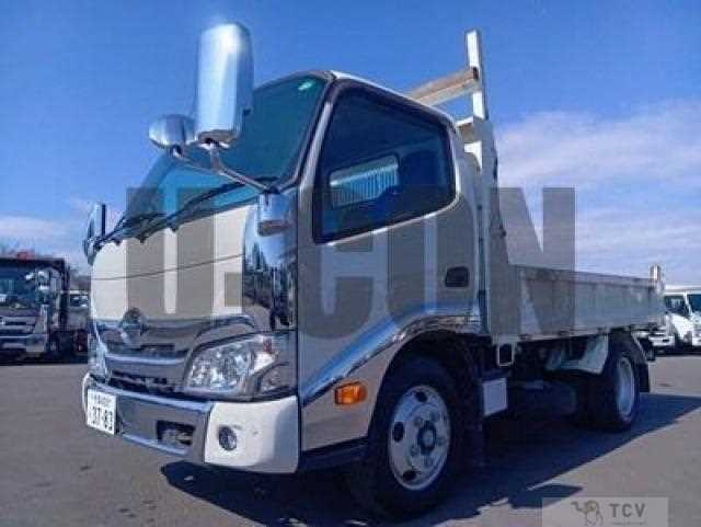 2022 Hino Dutro