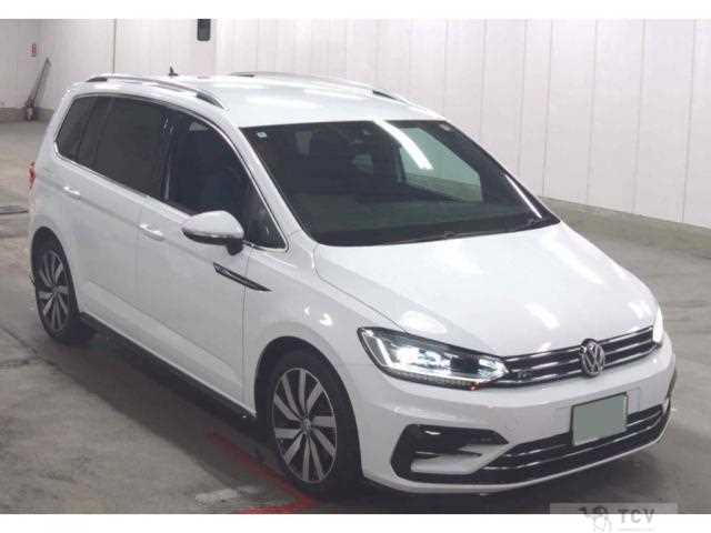 2016 Volkswagen Golf Touran