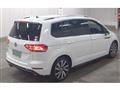 2016 Volkswagen Golf Touran