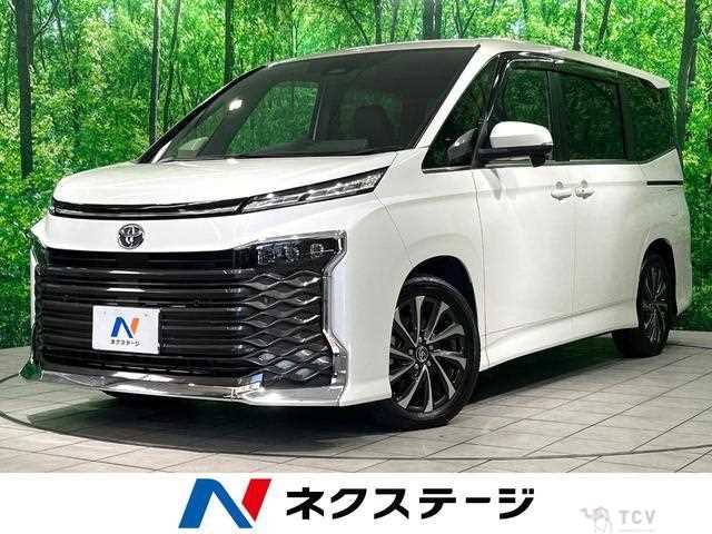 2023 Toyota Voxy