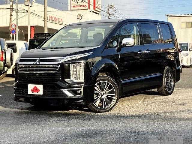 2019 Mitsubishi Delica D5