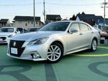 2013 Toyota Crown