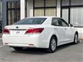 2013 Toyota Crown Hybrid