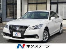 2013 Toyota Crown Hybrid
