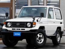 2004 Toyota Landcruiser 70