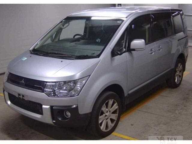2017 Mitsubishi Delica D5