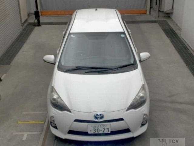 2013 Toyota AQUA