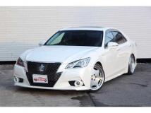 2013 Toyota Crown Hybrid